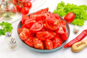 Аджика из помидоров и острого перца