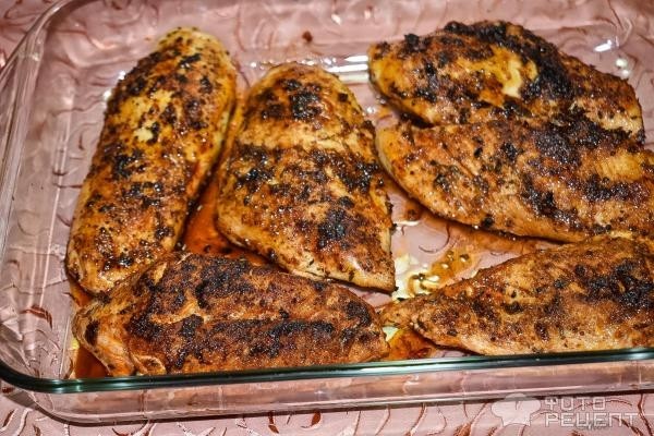 Рецепт: Куринная грудка в томатном соусе с моцареллой - в духовке