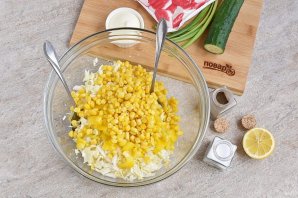 Крабовый салат с пекинской капустой