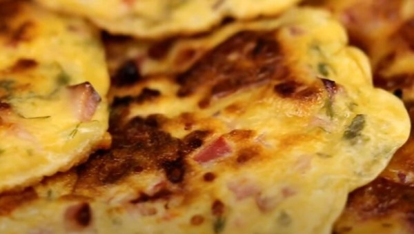 Вкуснее, чем в кафе! Готовим вкусный и сытный завтрак за 5 минут: рецепт, который стоит запомнить