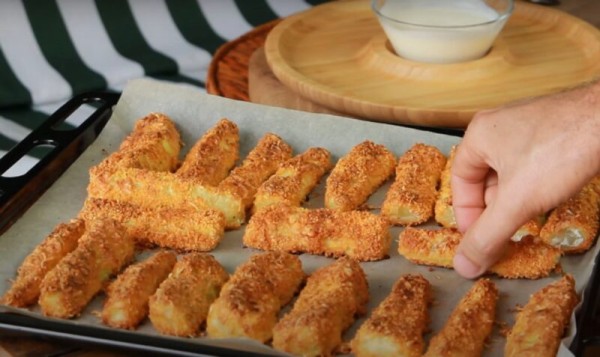 Кабачковые палочки: хрустят как чипсы, но без масла! Готовятся в духовке — полезно и вкусно