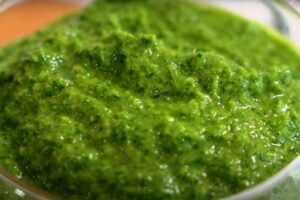 Вкусная и полезная зелёная паста. Идеальный способ заготовки зелени без заморозки