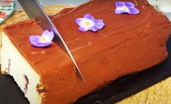 Этот творожный десерт съедается мгновенно! Никакой муки, только нежность: гости просят добавки и рецепт