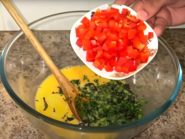 Так картофель вы ещё не готовили — вкуснее пиццы и проще запеканки! Все смешали и на сковороду