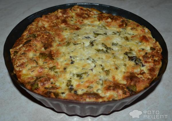 Рецепт: Сырный пирог из лаваша - Горячий завтрак с пряными травами, творогом и болгаским перцем