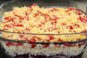 Неожиданно просто, но безумно вкусно: салат «Нежный» за 15 минут — вкус, от которого невозможно оторваться!