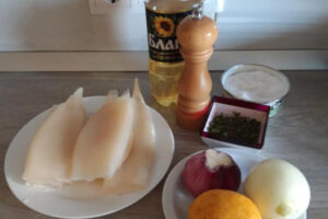 Рецепт: Кальмары жареные с луком — Полезный морепродукт для всей семьи!