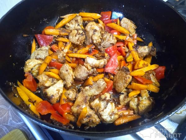 Рецепт: Тушенное мясо с овощам - тушеная свинина с сезонными овощами