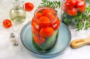 Помидоры с огурцами (закатки)