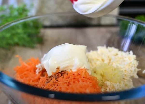 Бюджетная закуска «Пятиминутка». Из продуктов, которые всегда есть даже на студенческой кухне!