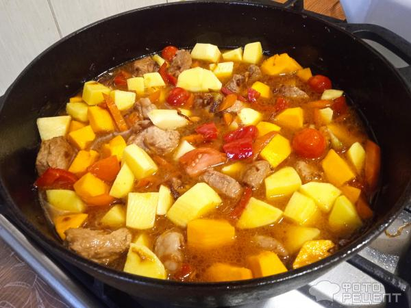 Рецепт: Тушенное мясо с овощам - тушеная свинина с сезонными овощами