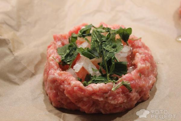 Рецепт: Гнезда с фаршем - С сыром и яйцом
