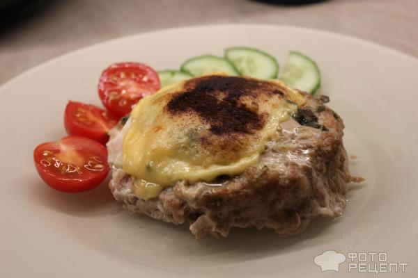 Рецепт: Гнезда с фаршем - С сыром и яйцом