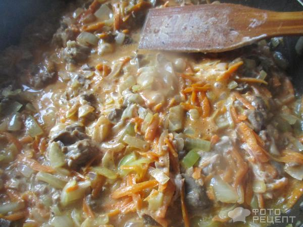 Рецепт: Тушеное легкое в сметане - бюджетное блюдо