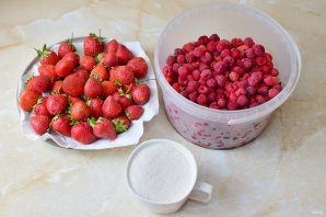 Варенье из малины и клубники