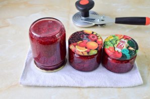 Варенье из малины и клубники