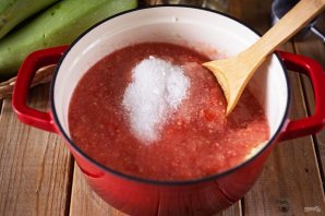 Икра кабачковая с помидорами