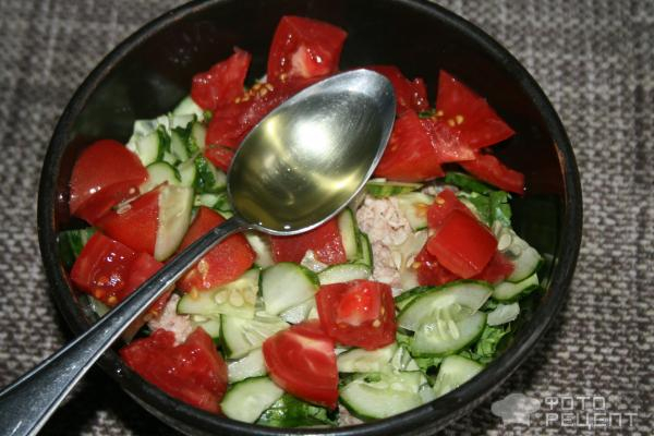 Рецепт: Салат с тунцом и вареными яйцами - Очень легкий и быстрый в приготовлении