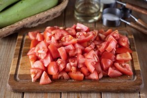 Икра кабачковая с помидорами